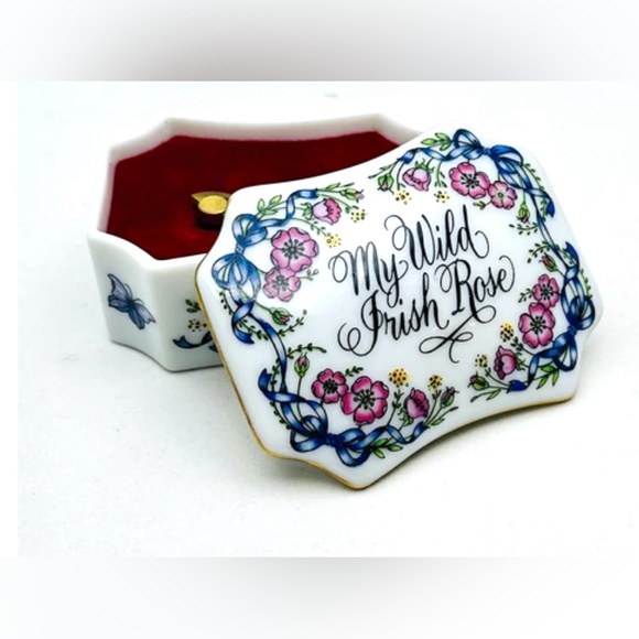 Franklin Porcelain Other - Music Box/My Wild Irish Rose-Perfect Preowned Condition-Small No chips or Cracks